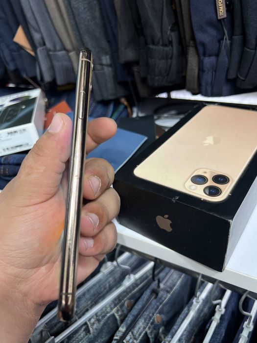 Iphone 11 pro max LLA 64 gb