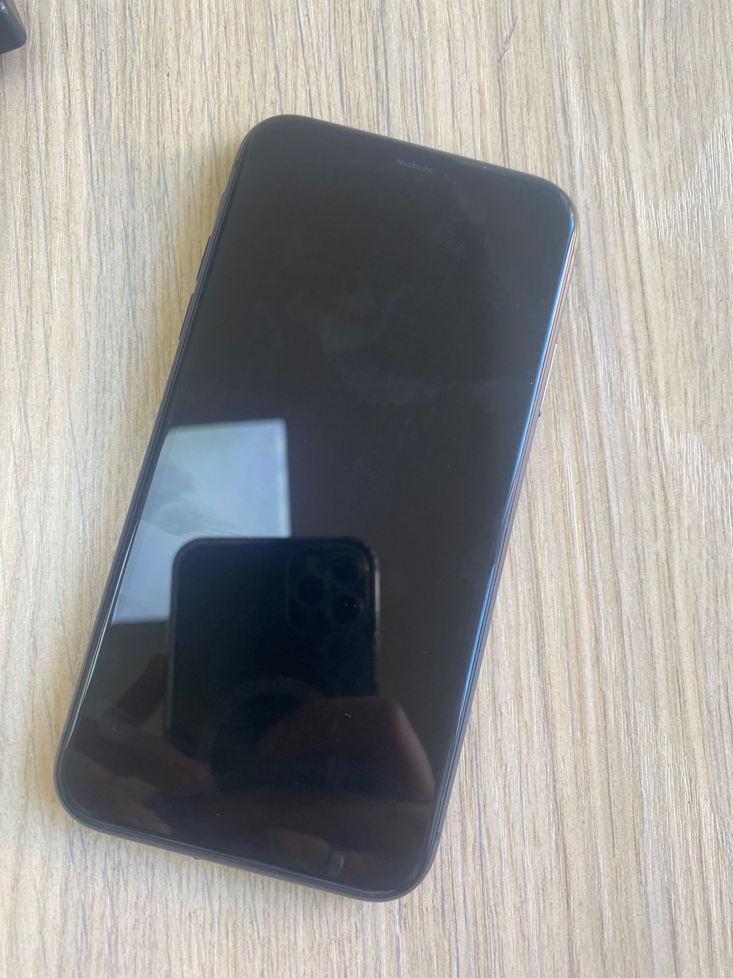 iPhone 11 64gb qora