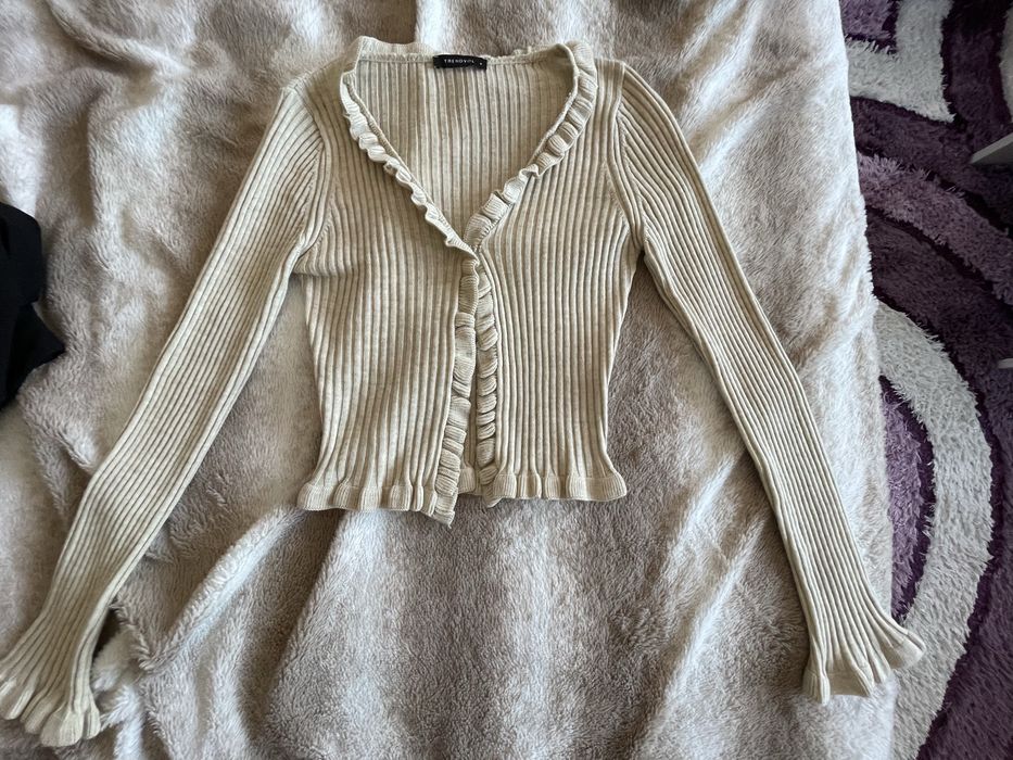 Trendyol бежова жилетка S