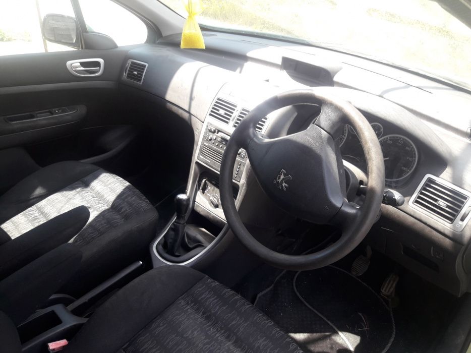 Пежо307 Peugeot307 2.0 HDI хечбек само на части