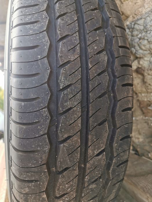 Нова гума с джанта Ford transit 215/75 16C