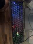 Vand tastatura cu fir