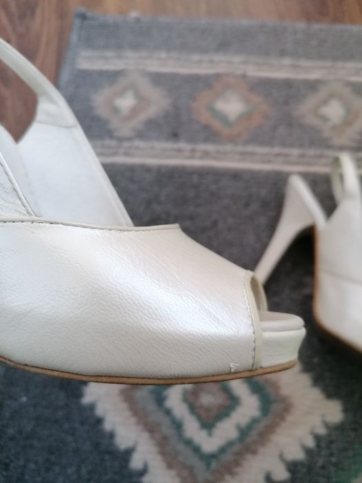 Sandale piele marime 35
