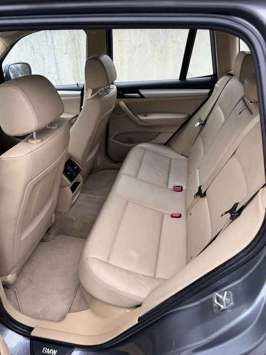 BMW X3 2.0 d xDrive - Автоматик • LED • Навигация • Кожа