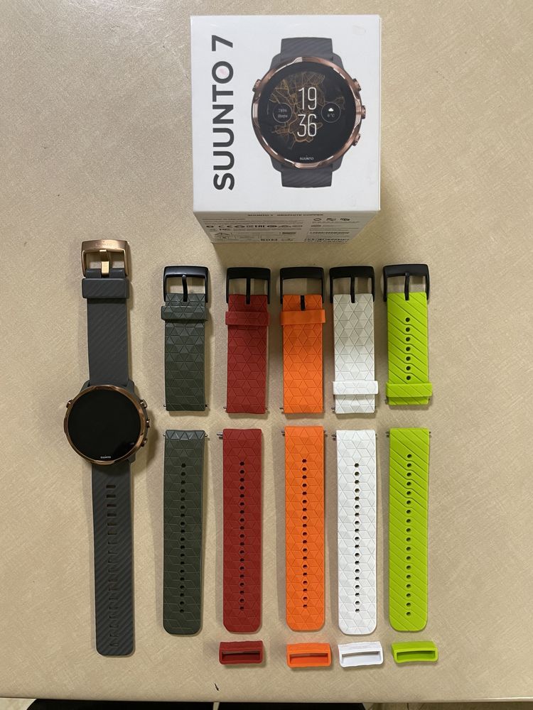 Часовник Suunto 7 + 5бр. каишки ПОДАРЪК