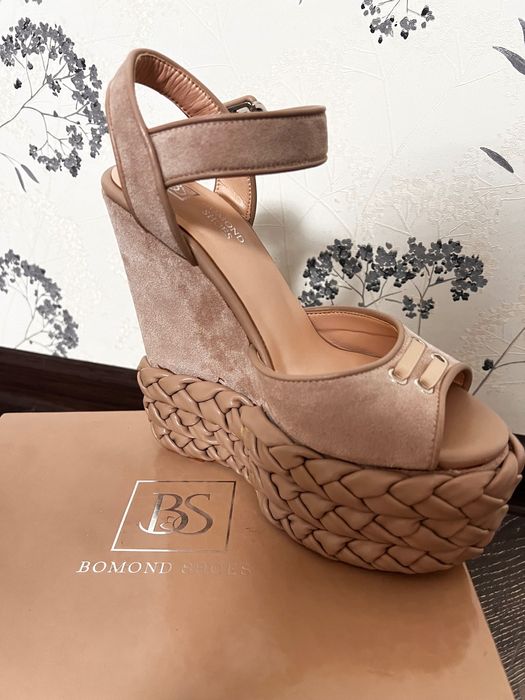 Обувь, шлепки, босоножки