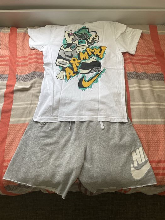 Тениска и шорти на nike