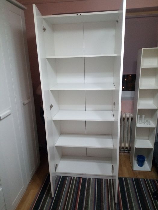 Vând dulap stare impecabila