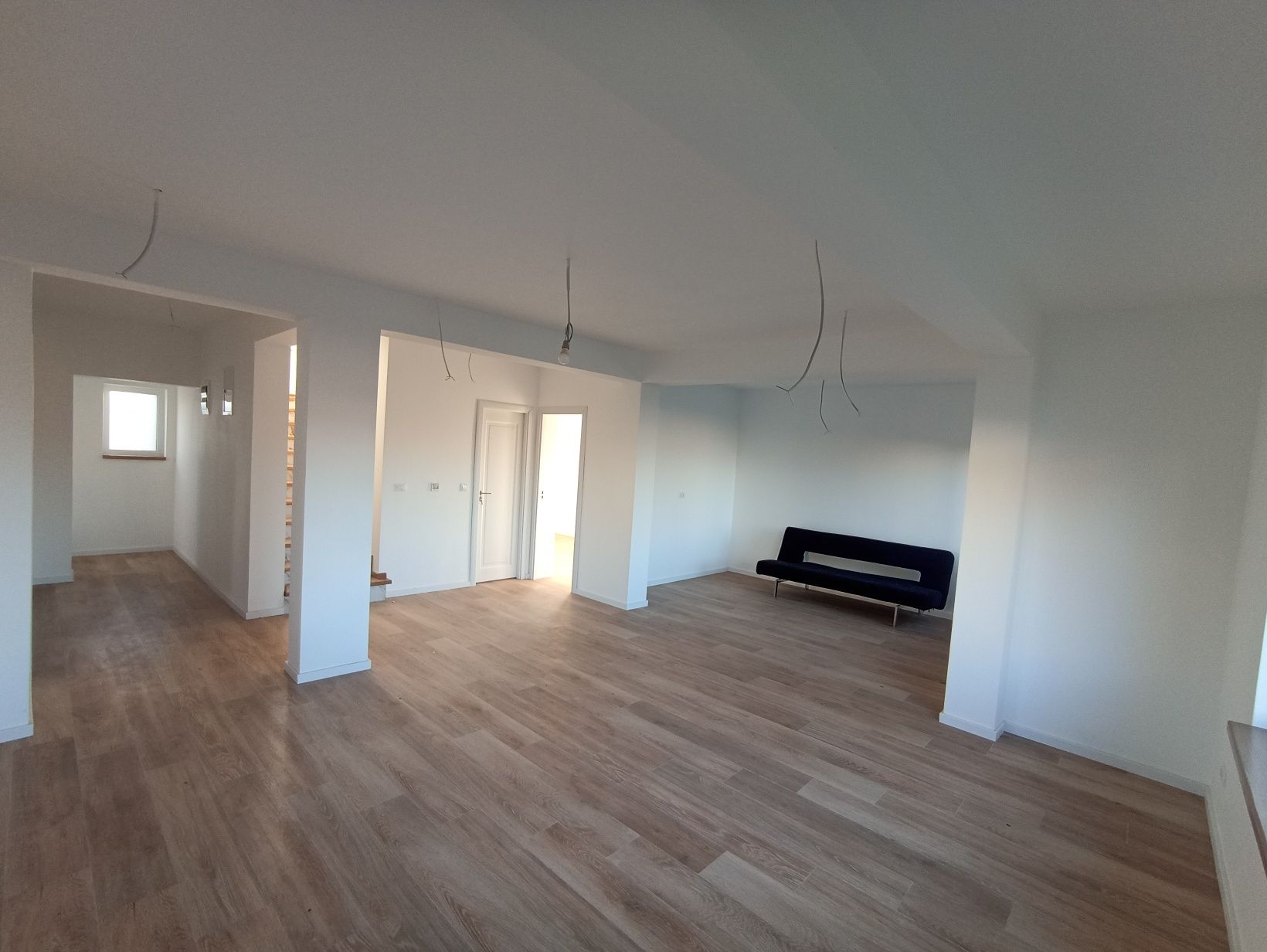 Casa 2024 P+1E+pod+beci+grădină+locuri parcare ,Vișani- 255 000 E