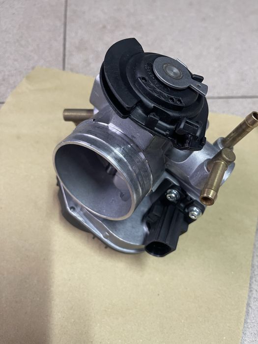 New beetle Clapeta acceleratie 2.0 benzina 115 cp