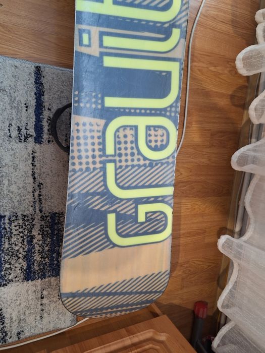 Placa snowboard Gravity