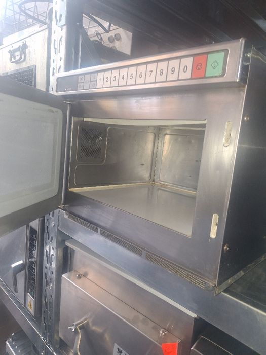 Микровълнова фурна професионална Panasonic