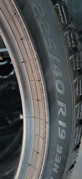 4 anvelope 225 40 19 pirelli de iarna runflat 2023 7mm