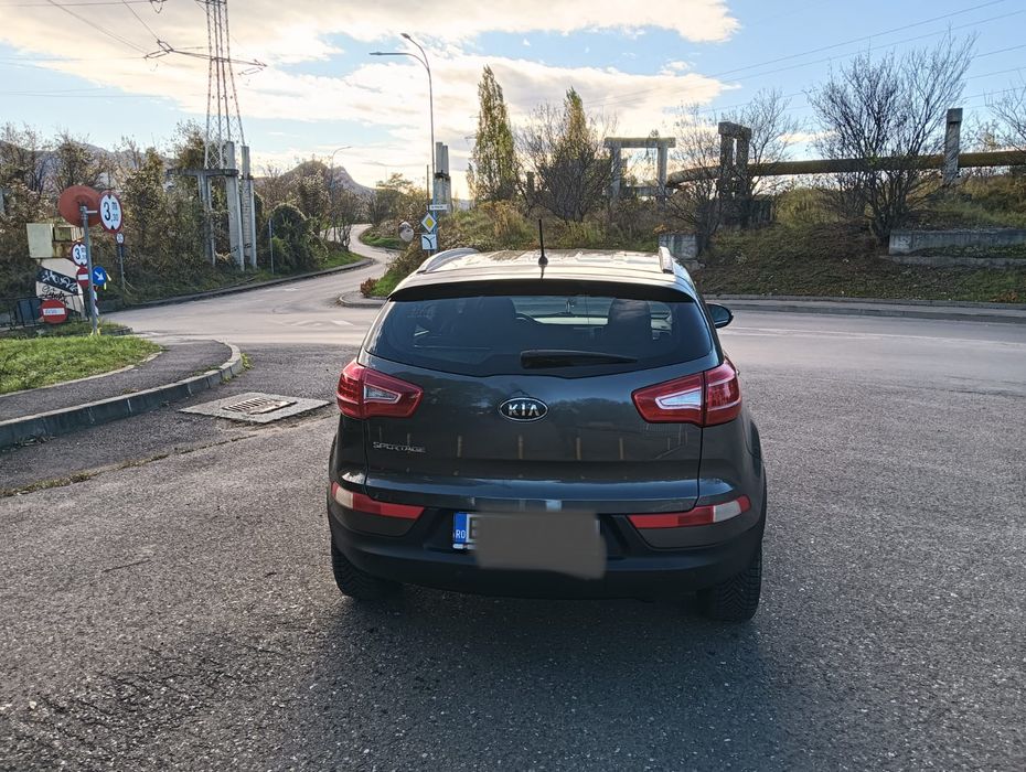 Vând Kia sportage 2012 1.7 Diesel 10.000 euro