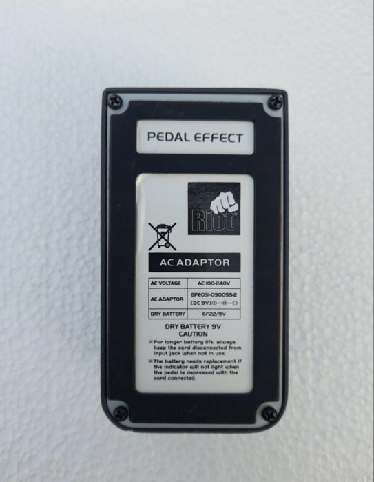 pedala efect chitara Riot / Onner / Behringer