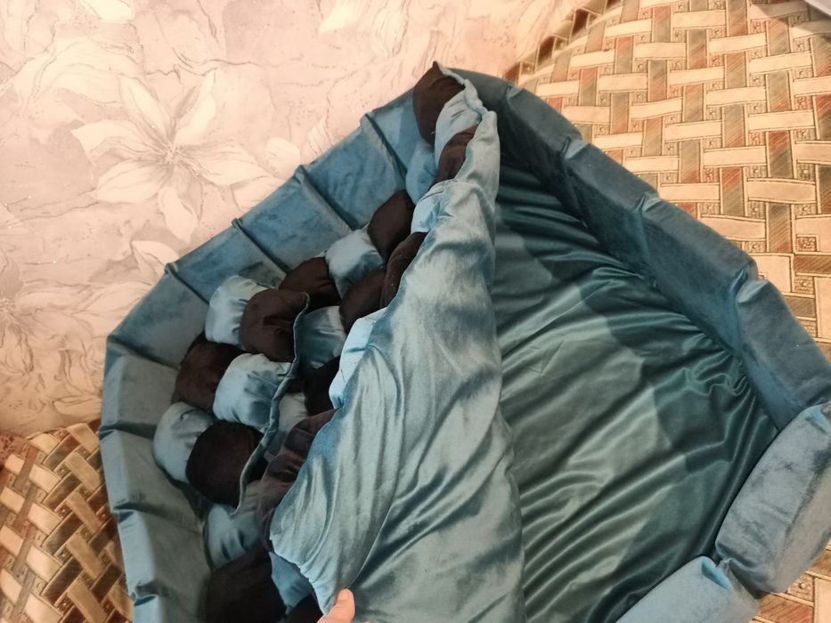 Лежанки для собак