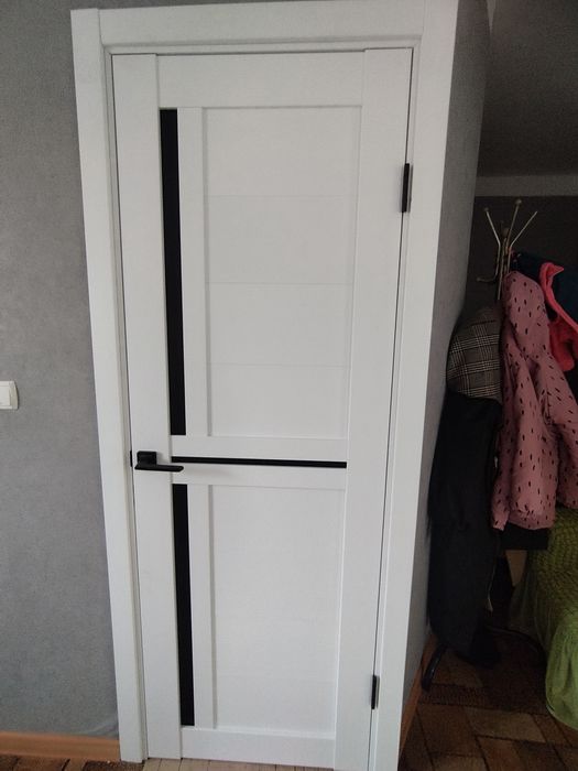 Установка межкомнатных дверей