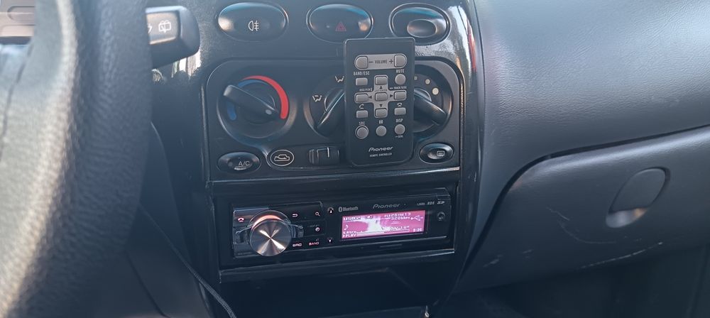 Pioner DEH-8450BT sotiladi