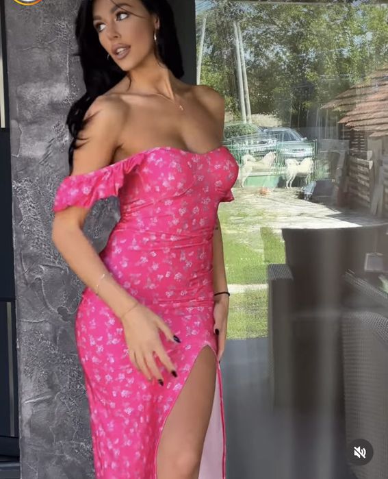 Rochie midi, model actual si modern