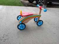 Tricicleta din lemn pentru copii
