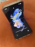 Samsung Galaxy Z Flip 4