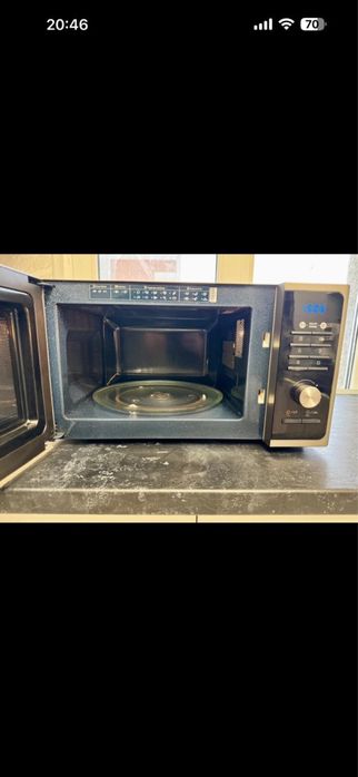 Cuptor microunde Digital Samsung MS23F301TAS 23L 800W