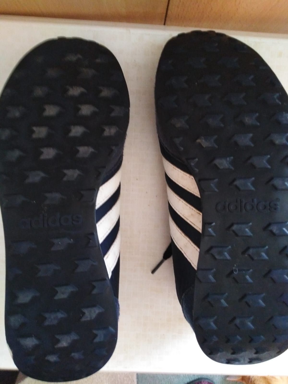 Маратонки Adidas и други