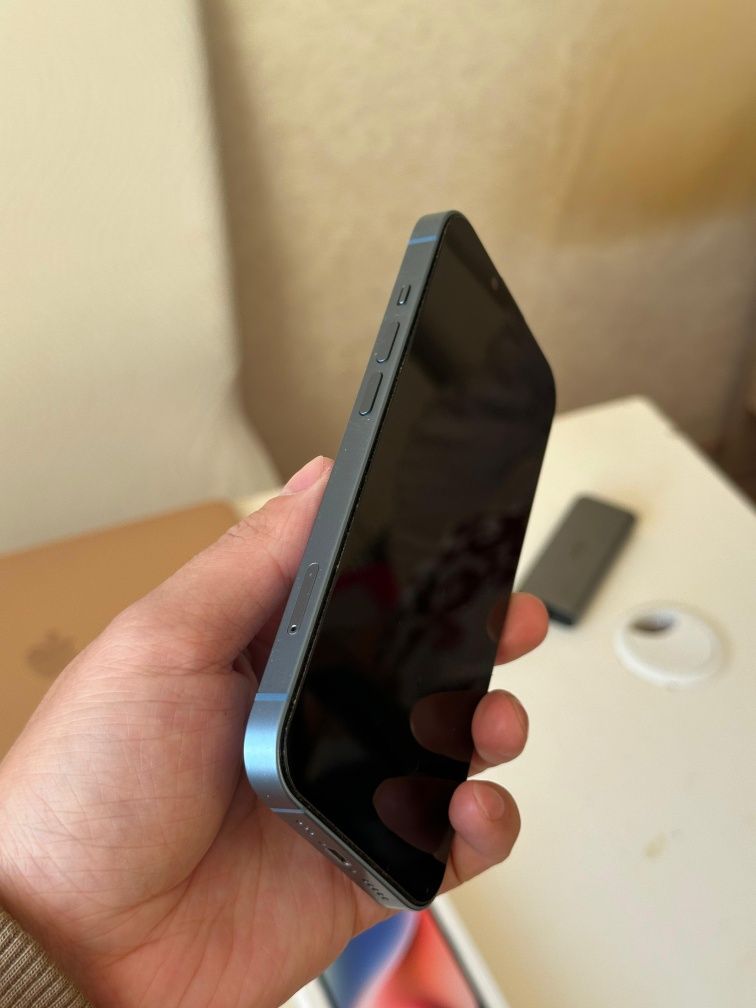 iPhone 14 в отличном состоянии