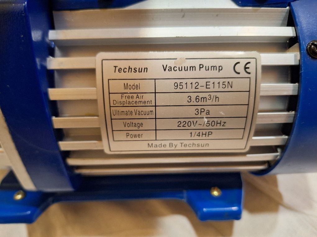 Vakumniy nasos .