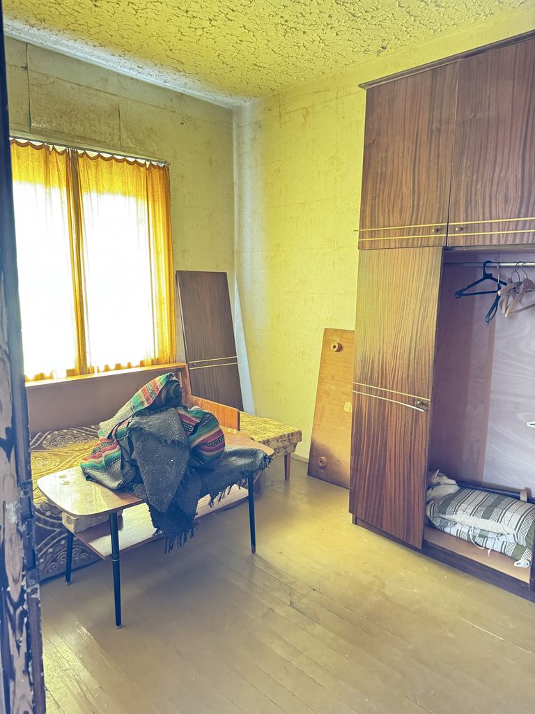 Продава се Къща в Долни Дъбник - 530 кв.м за 63 €/кв.м - Снимка #3