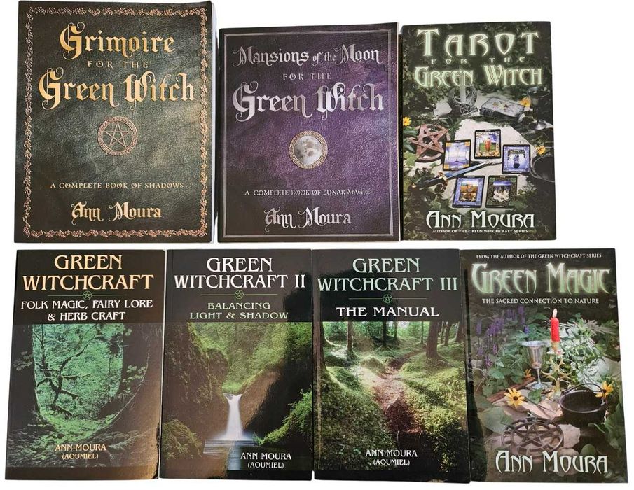 Комплект книги Green Witchcraft Series - Ann Moura (7 бр.)
