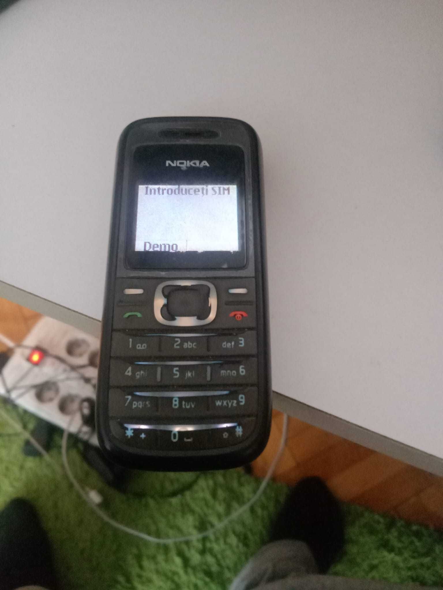 Telefon Nokia 1208 funcțional