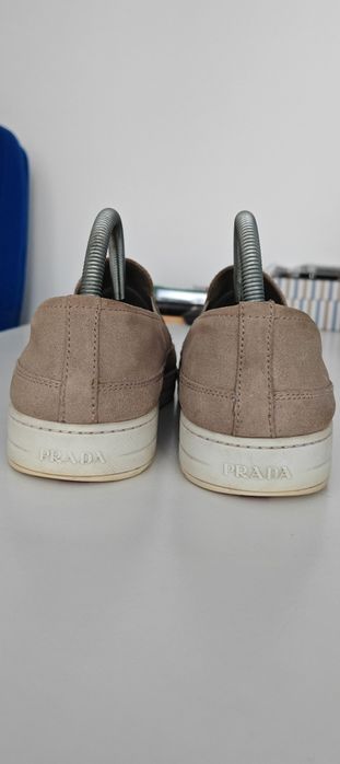 Vând loafers Prada suede 41