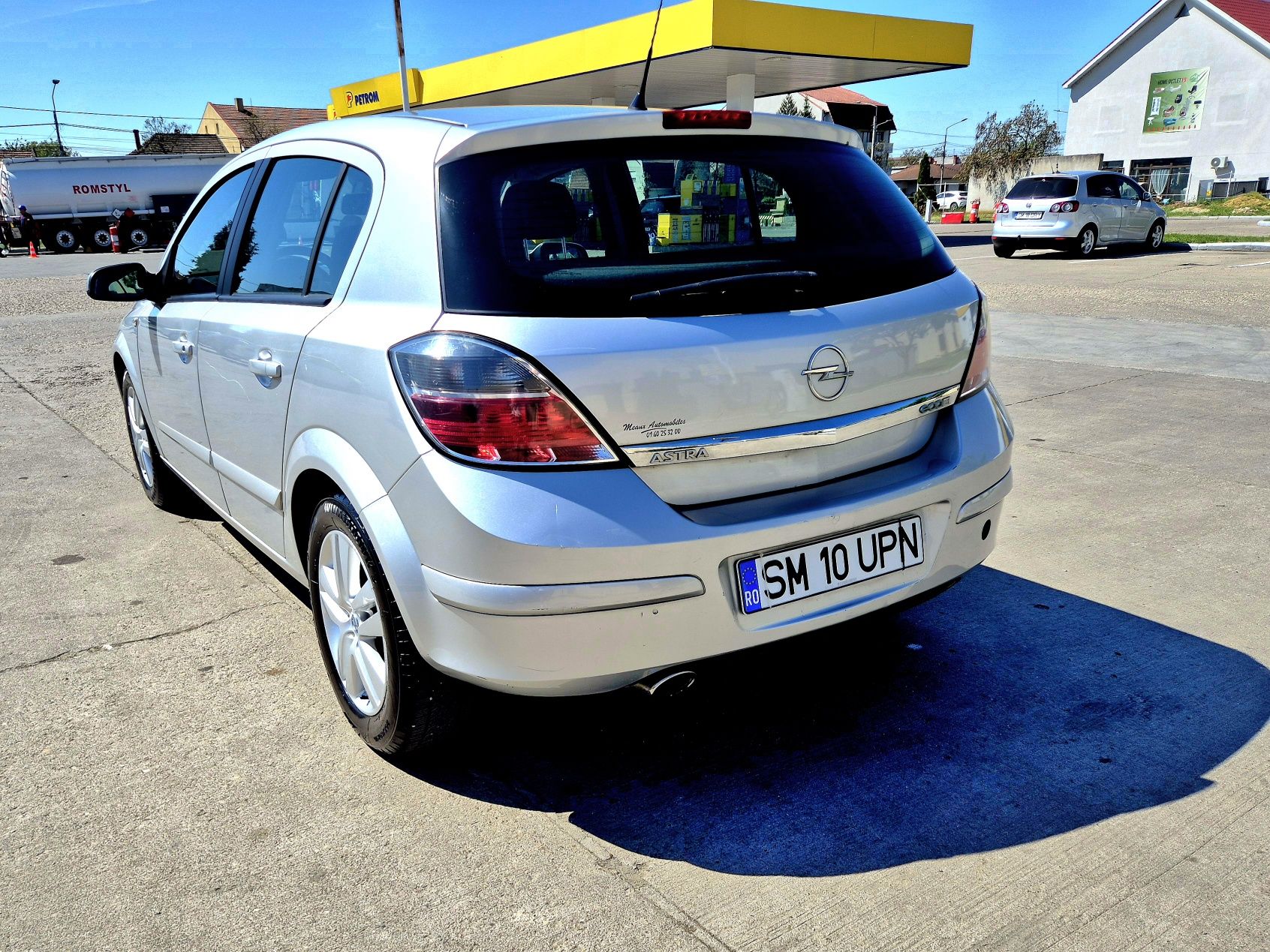 Vând Opel Astra H