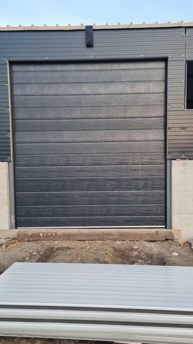 Uși de garaj rezidențiale
