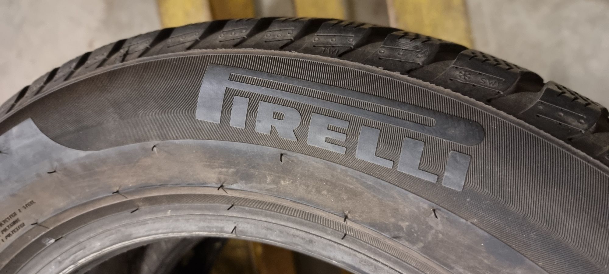 2бр Зимни гуми 205/60/16 Pirelli (2019)