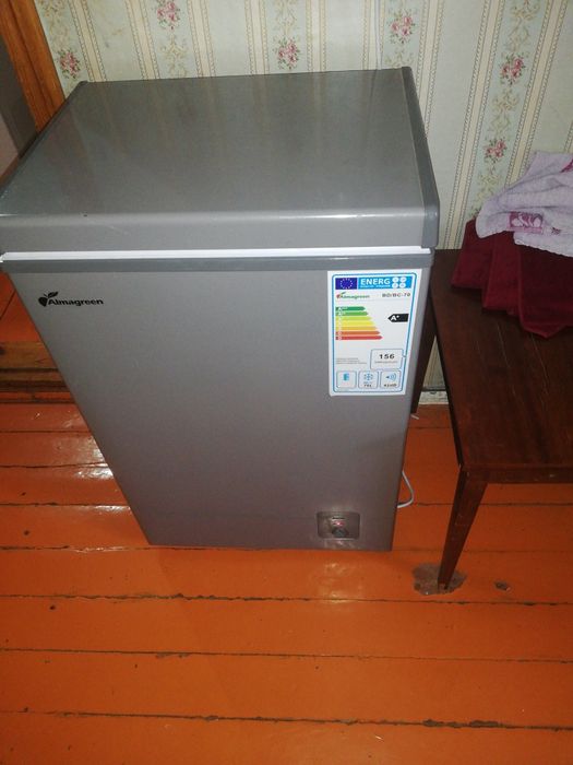 Продам морозильник