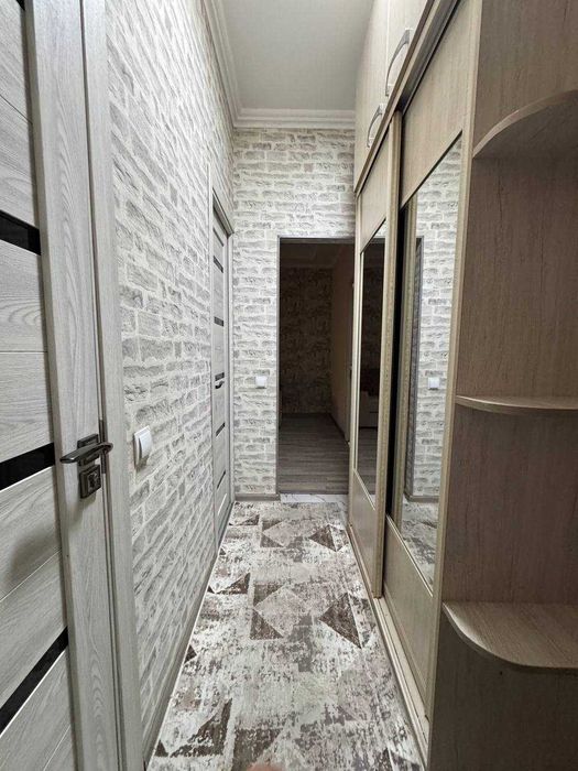 Продается 2-комнатная квартира Чиланзар-Ц, ор-р Дока хлеб