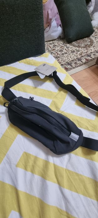 Продам сумочку га ремешке Фирмы puma