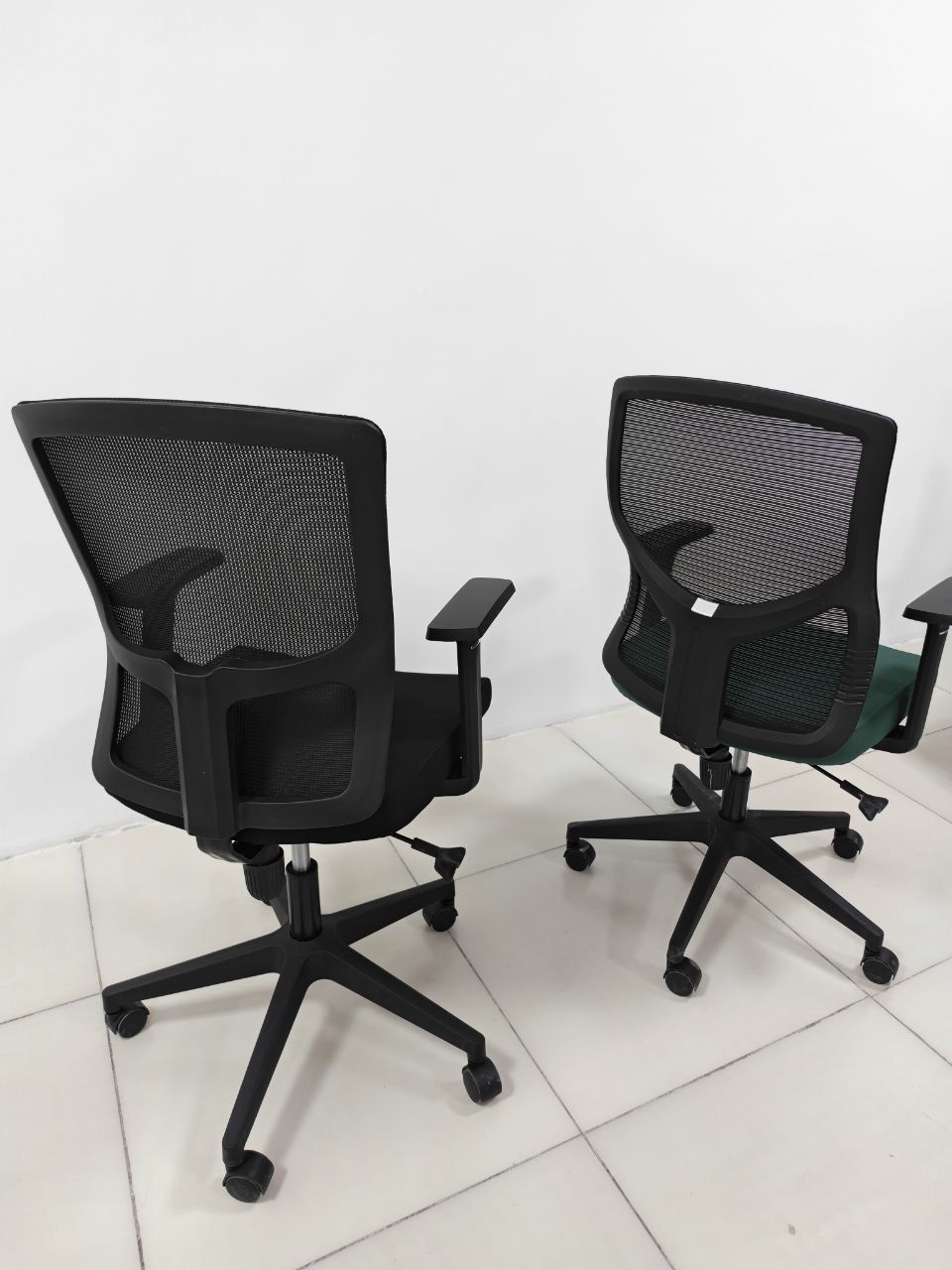 Ofis uchun kreslo