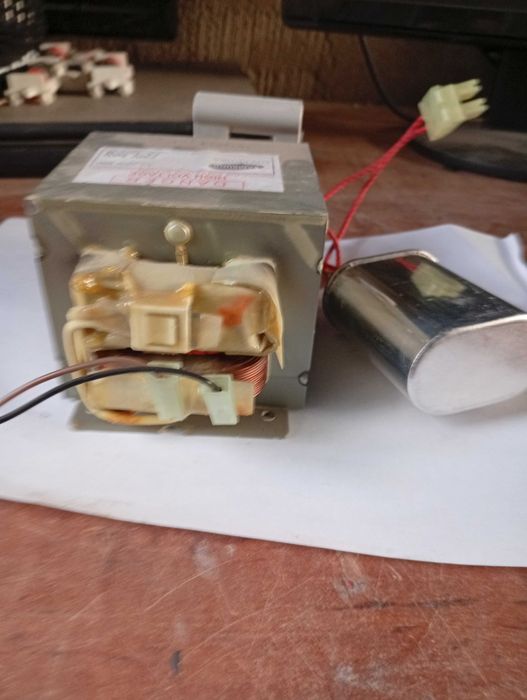 Продам Трансформатор  от микроволновки