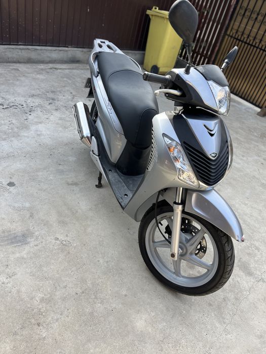 Vand Honda sh125 cu acte