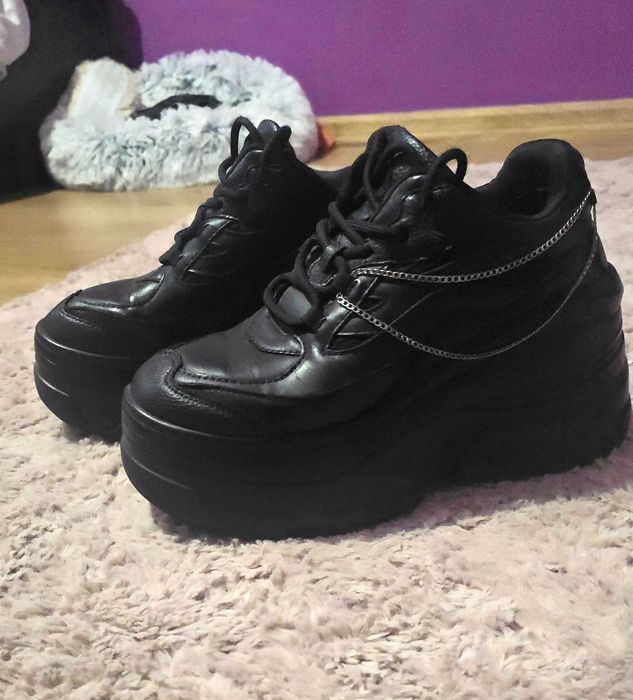 Bershka  на платформа