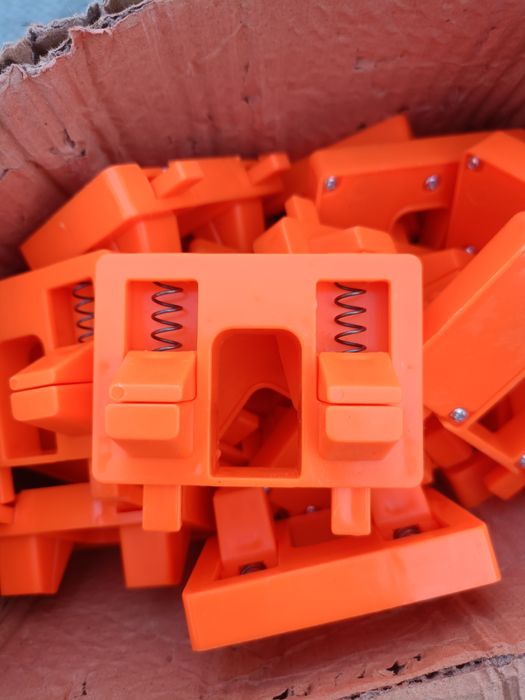 Держатель проводов для удобной пайки дешево