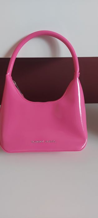 Vănd geantă damă Tommy geans