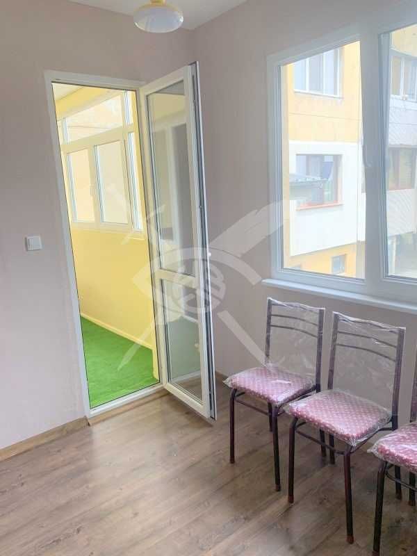 Продава се Двустаен апартамент в Средец - 67 кв.м за 657 €/кв.м - Снимка #3
