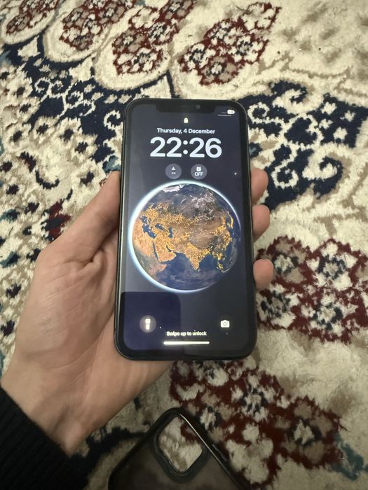 Iphone 11 srochna sotiladi