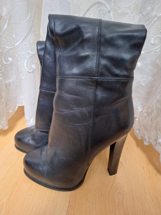 Зимние сапоги на каблуке