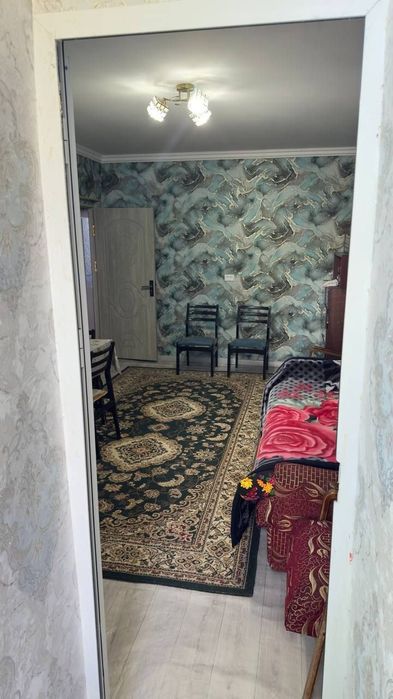 Сотилади-Shashlik SITY оркасида,2-каватли уйни, 1-каватида,2-хона