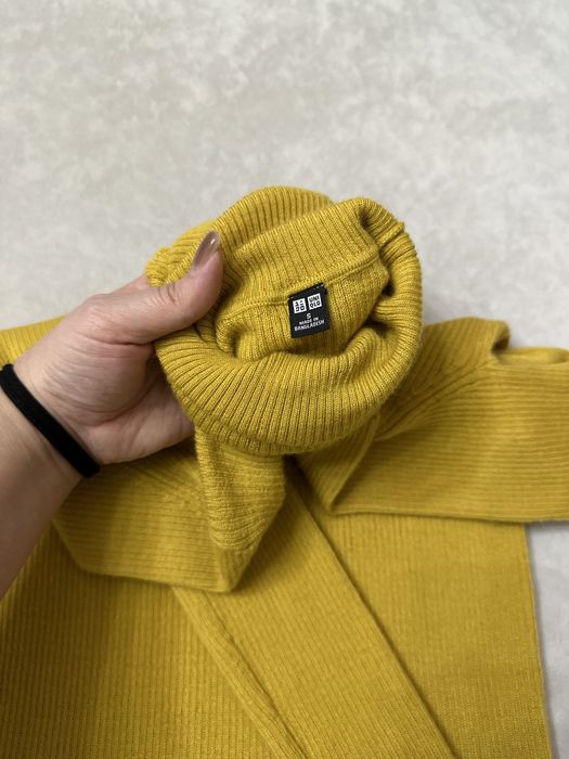 Uniqlo Юникло водолазка 100 % шерсть